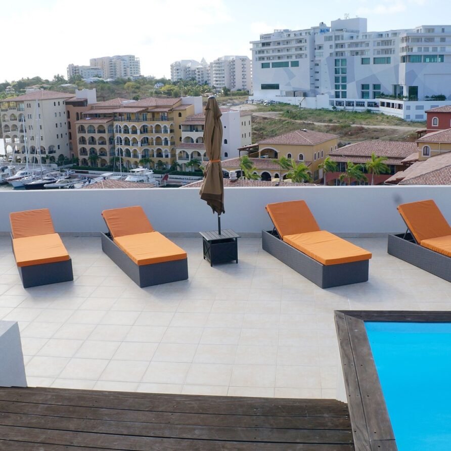 Syriana, 3 Bedroom Condo with Private Pool, Porto Cupecoy