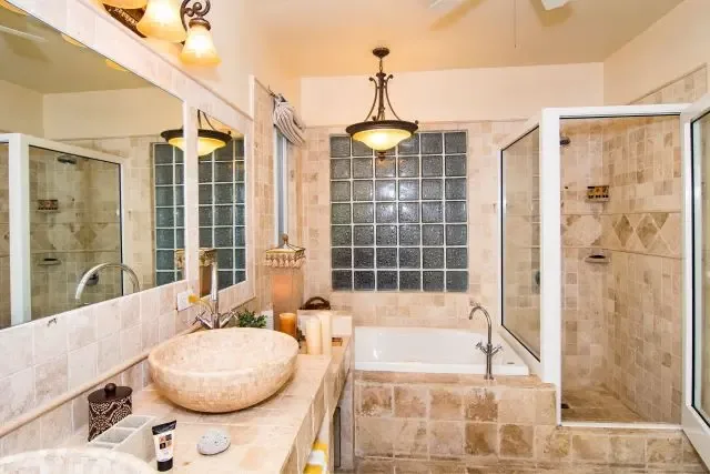 Bougainvillea bathroom