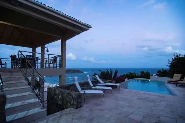 Bougainvillea pool
