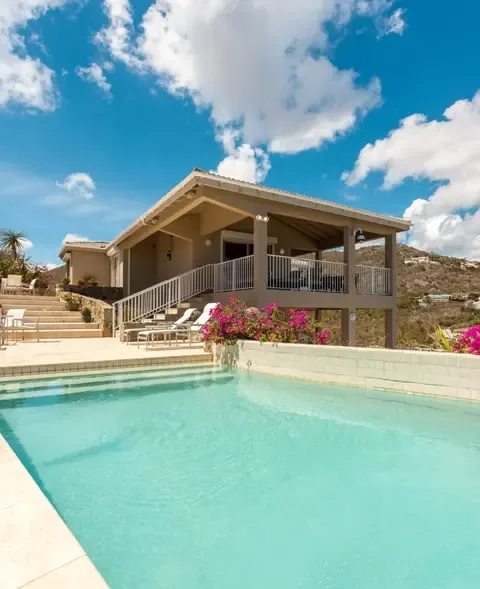 Bougainvillea pool
