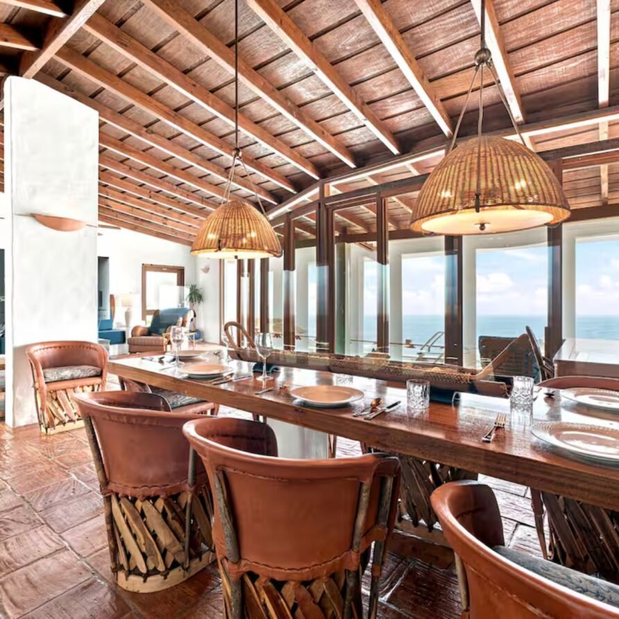 Bleu Haven, Ocean views with large pool & full AC