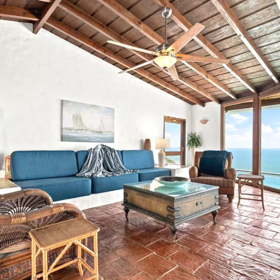 Bleu Haven, Ocean views with large pool & full AC